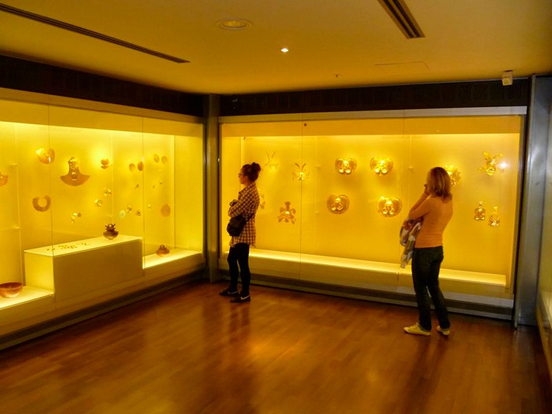 Tour Golden Museum
